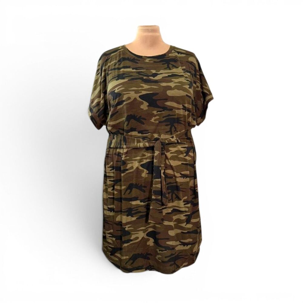Hayden Los Angeles Camouflage Tie waist T-shirt dress, NWT! Size 1XL